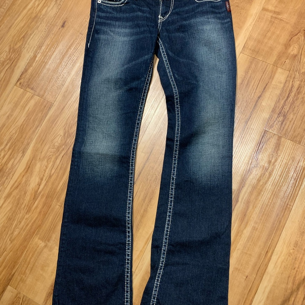 Silvers - Picture 2 of 5